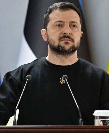 zelensky-042423