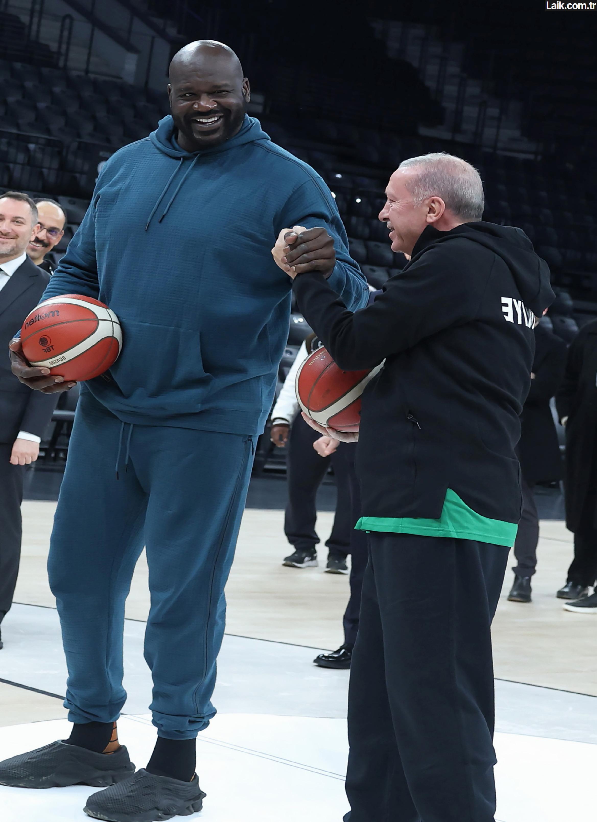 Erdoğan ve Shaquille O’Neal’ın Basketbol Buluşması: Kameralarda Anı Dolu Anlar