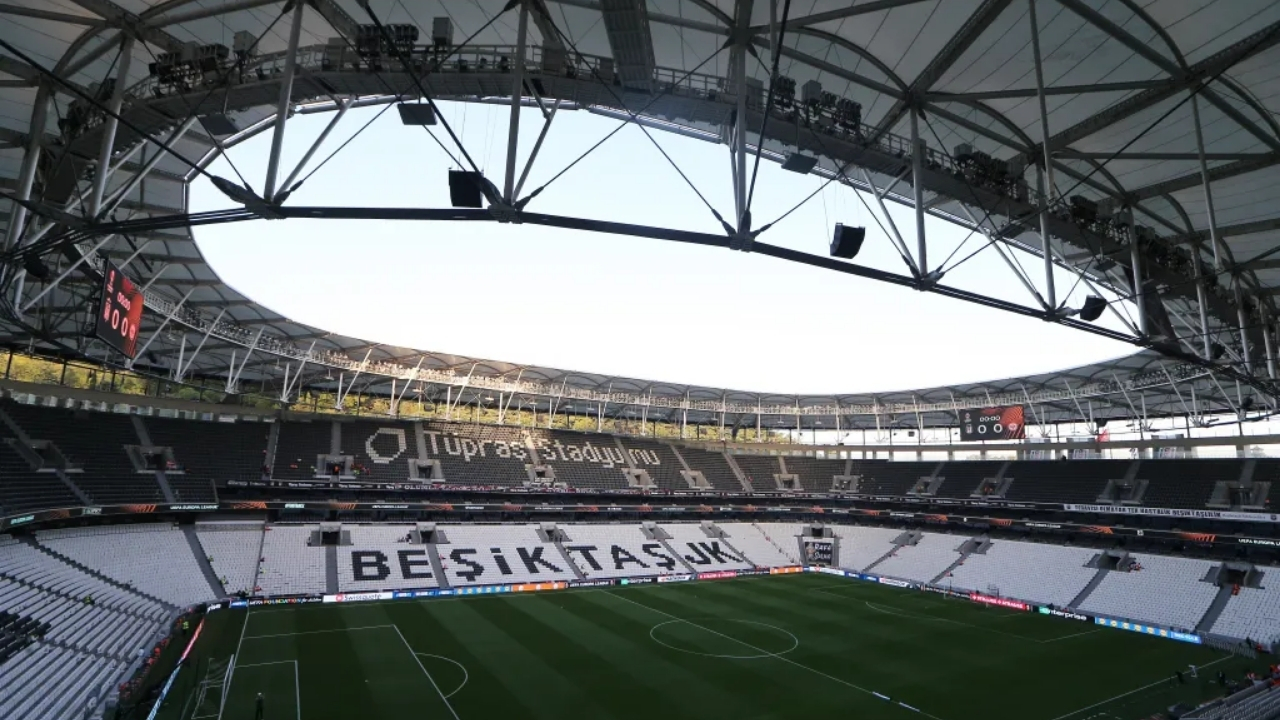 İstanbul'da UEFA Avrupa Ligi Finali: Beşiktaş Park'ta Heyecan Büyüyor
